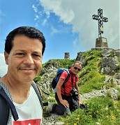 51 In ginocchio per il selfie d'arrivo !
